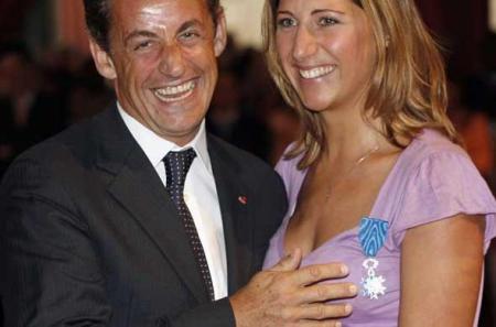 oh la sarko pas devant tt le monde